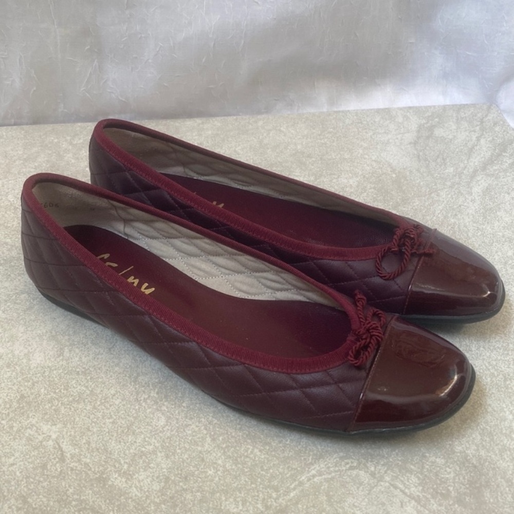Elegant Burgundy Quilted Ballet Flats